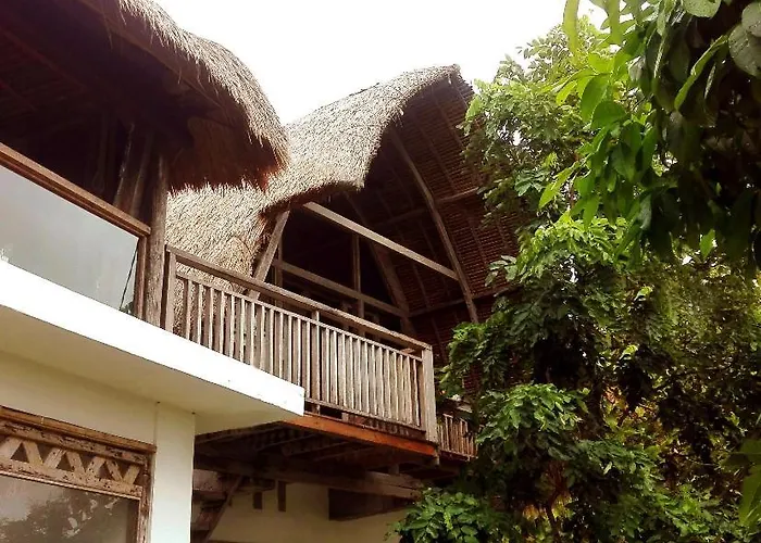 ロッジ Vertical House Bali *