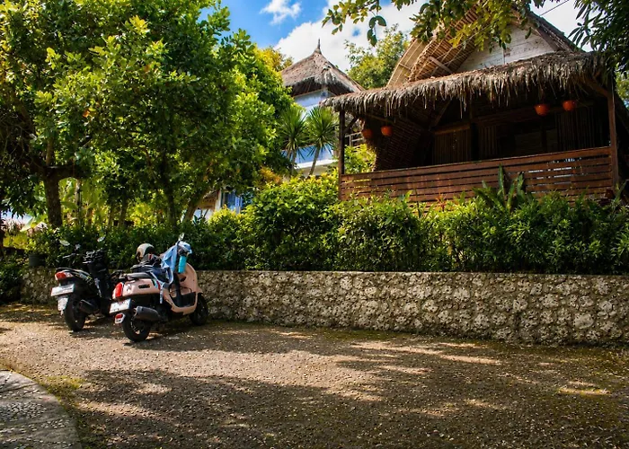 Vertical House Bali ロッジ