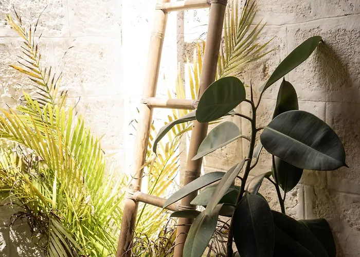 ロッジ Vertical House Bali *