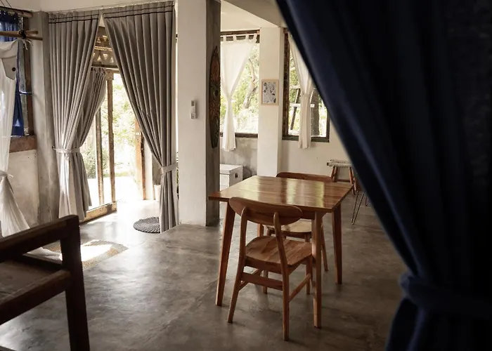 Vertical House Bali *