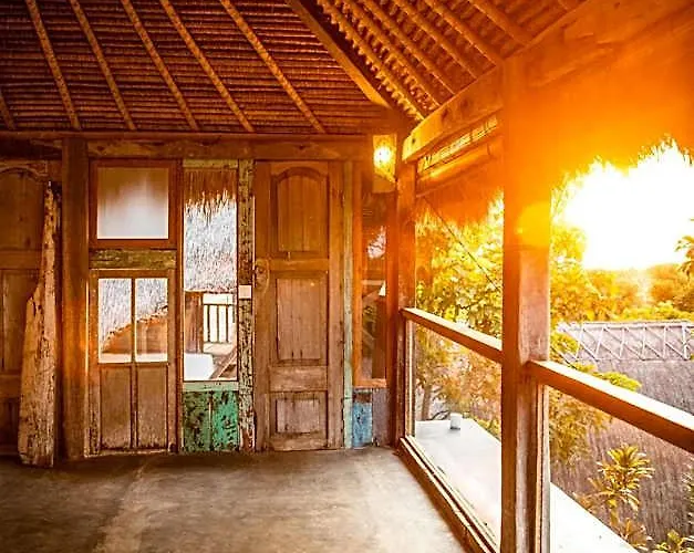 Vertical House Bali Orman Evi