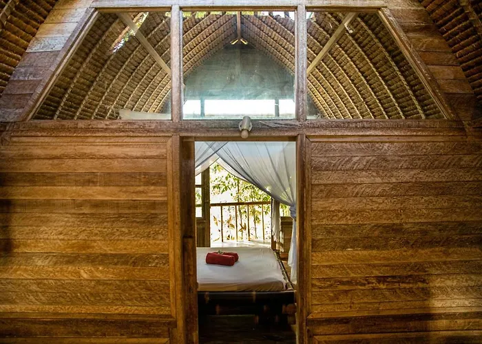 Vertical House Bali ロッジ ウルワツ